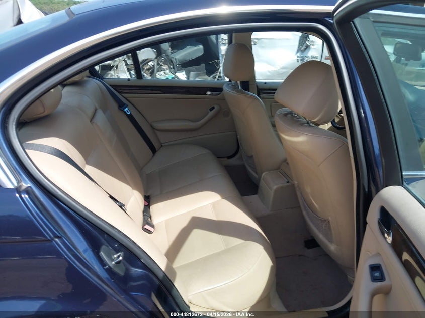 2000 BMW 328I VIN: WBAAM5345YFR20944 Lot: 44812672