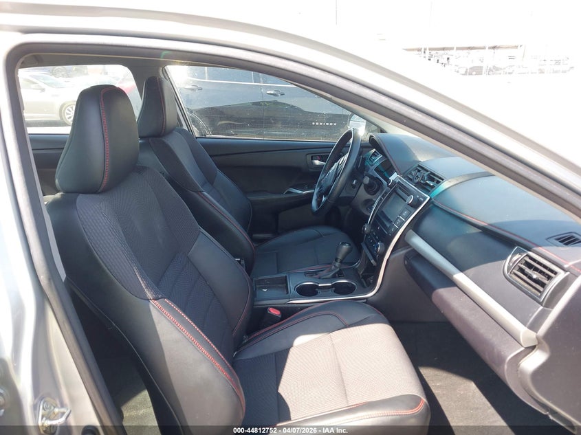 2016 Toyota Camry Se