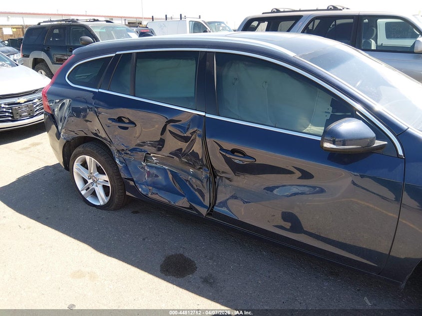 2015 Volvo V60 T5 Premier VIN: YV1612SK0F1228837 Lot: 44812762