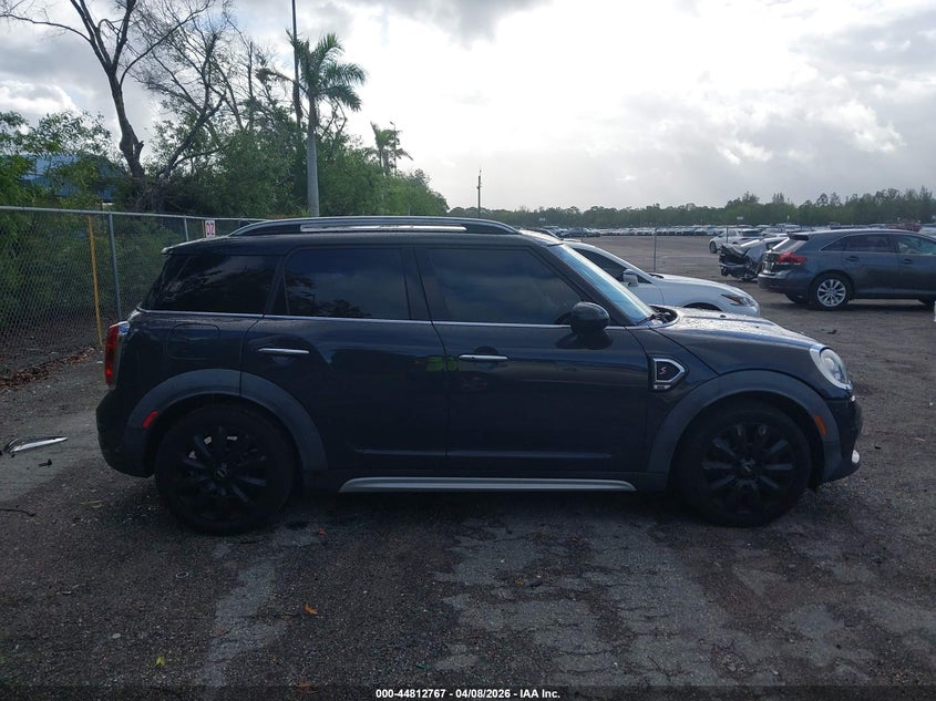 2017 Mini Countryman Cooper S VIN: WMZYT3C31H3D98138 Lot: 44812767