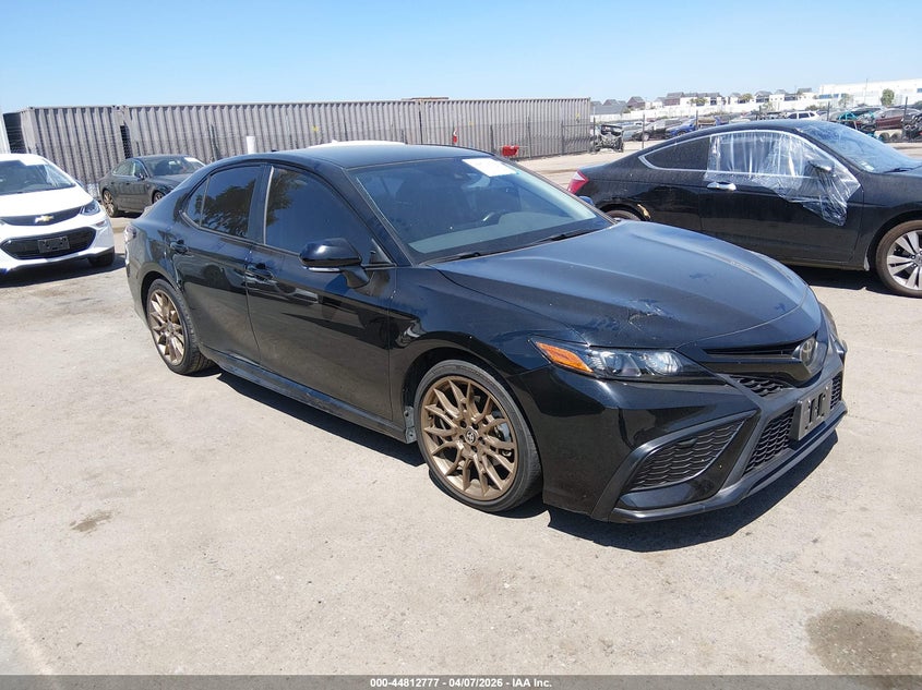 2024 TOYOTA CAMRY SE NIGHTSHADE