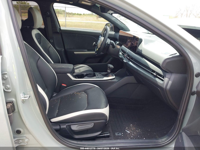 2025 KIA K4 SEDAN 2.0L I-4 DOHC, VVT, 147HP