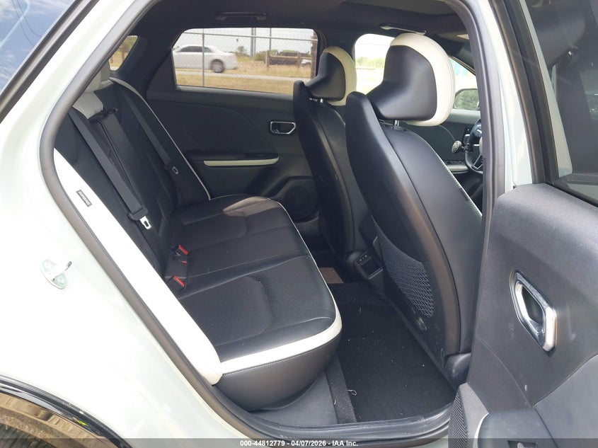 2025 KIA K4 SEDAN 2.0L I-4 DOHC, VVT, 147HP