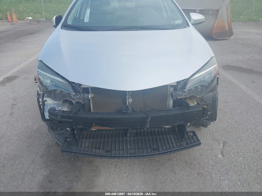 2017 Toyota Corolla 1.8 Le silver Lot 111044812897 Vin 5YFBURHE8HP717152