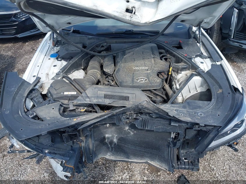 2015 Hyundai Genesis 3.8 VIN: KMHGN4JE3FU039356 Lot: 44812912