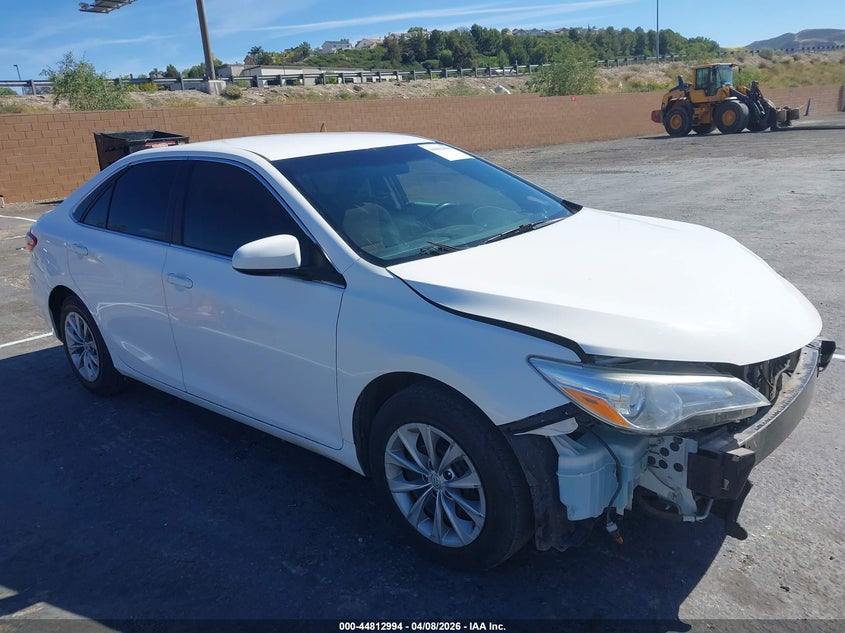 2016 Toyota Camry Le
