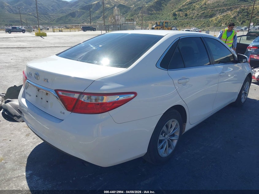 2016 Toyota Camry Le