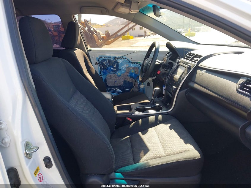 2016 Toyota Camry Le