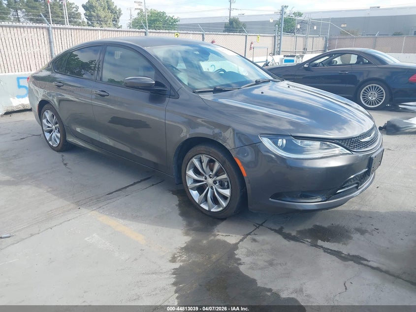 2015 Chrysler 200 S