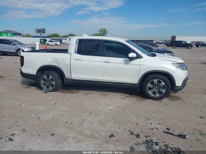 2017 Honda Ridgeline 3.5 Rtl-T white Lot 111044813129 Vin 5FPYK3F69HB030502
