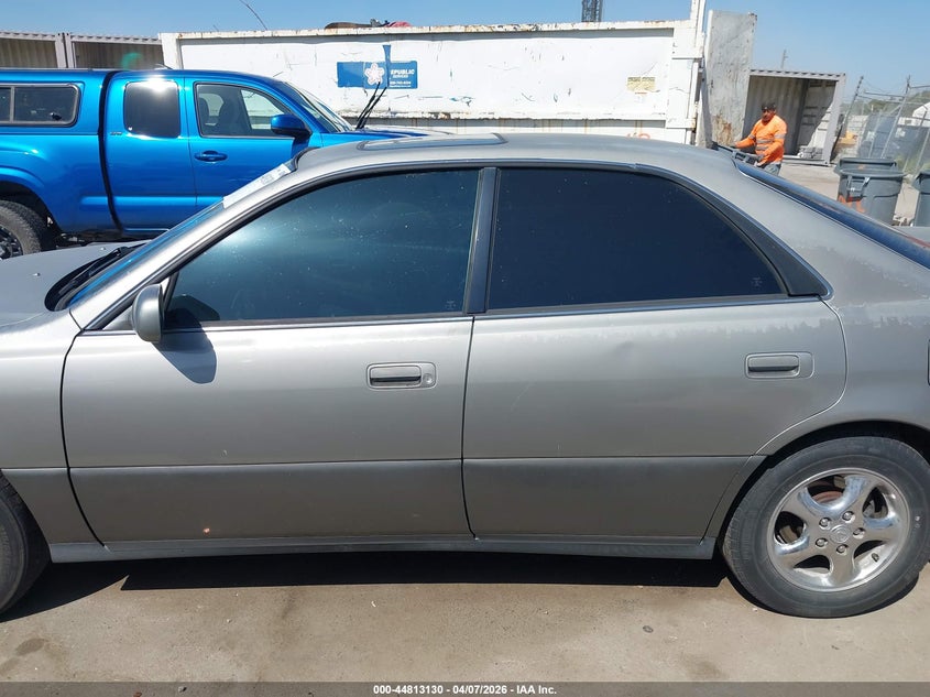 1999 Lexus Es 300 VIN: JT8BF28G2X5065190 Lot: 44813130