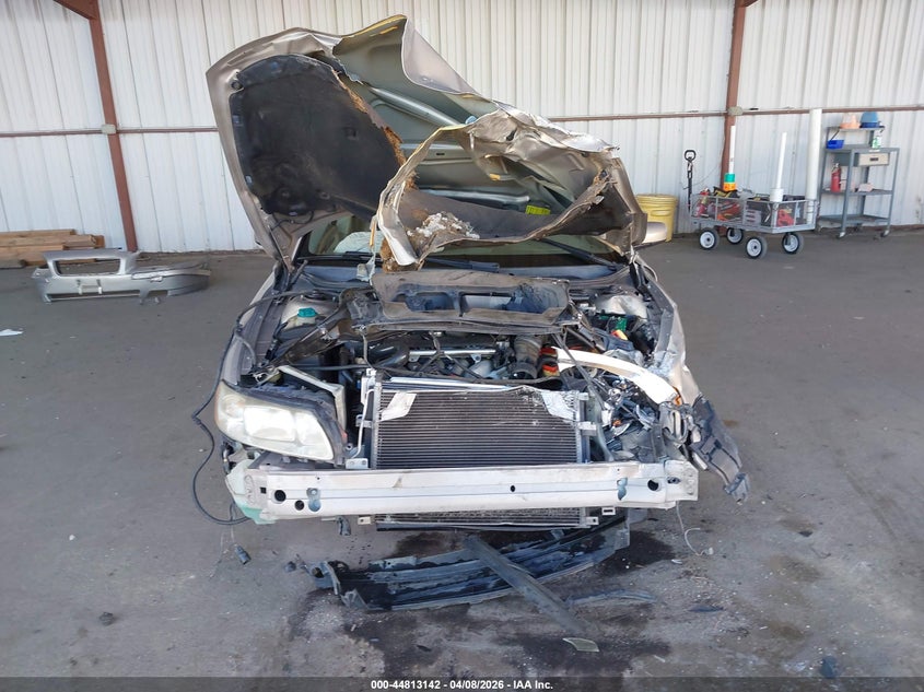 2005 Volvo V70 2.4 VIN: YV1SW612X52472836 Lot: 44813142