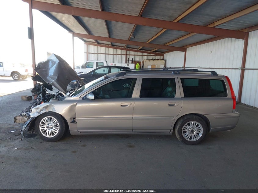 2005 Volvo V70 2.4 VIN: YV1SW612X52472836 Lot: 44813142