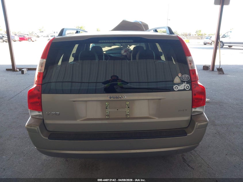 2005 Volvo V70 2.4 VIN: YV1SW612X52472836 Lot: 44813142