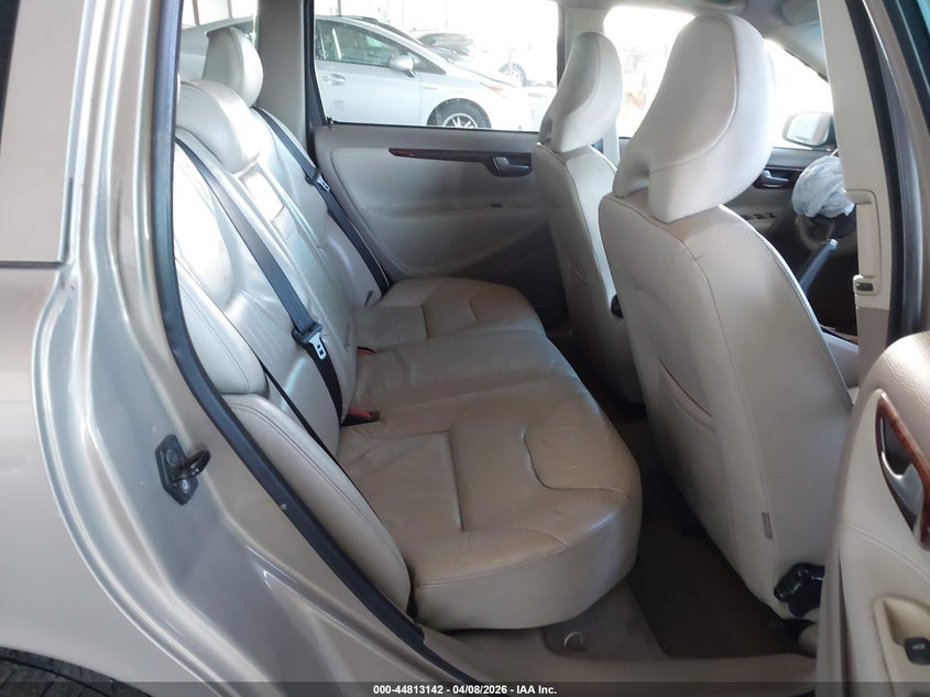 2005 Volvo V70 2.4 VIN: YV1SW612X52472836 Lot: 44813142