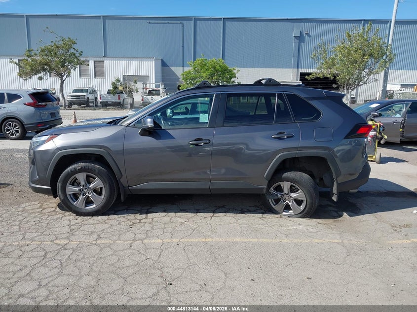 AtlanticExpress - Toyota RAV4