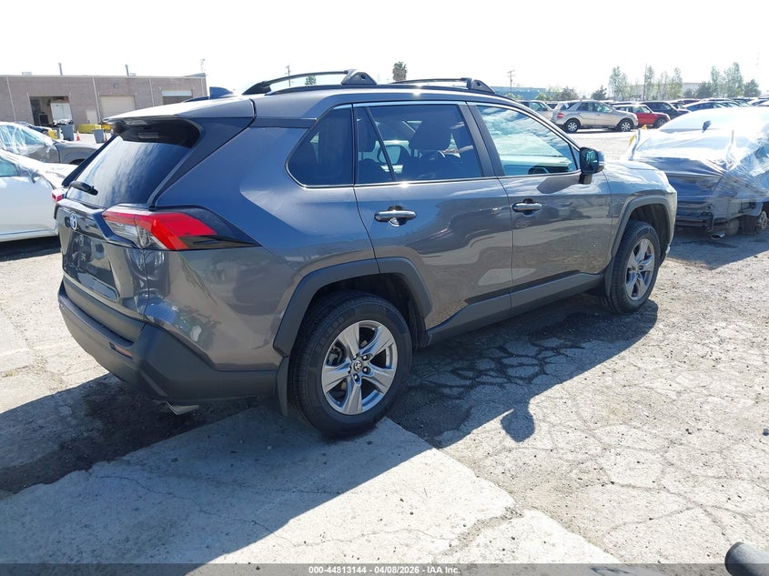 AtlanticExpress - Toyota RAV4