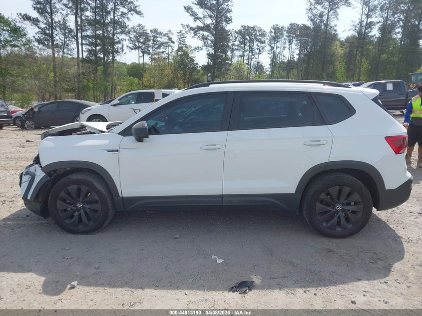 2022 Volkswagen Taos 1.5T S VIN: 3VVAX7B26NM078876 Lot: 44813190