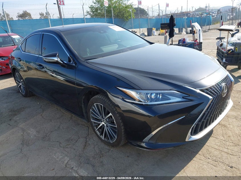 2023 LEXUS ES 300H