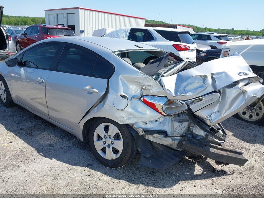 2016 KIA FORTE auction photo 6
