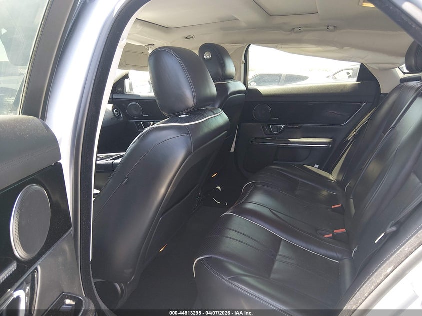 2016 Jaguar Xj R-Sport VIN: SAJWA1C74G8W03004 Lot: 44813295