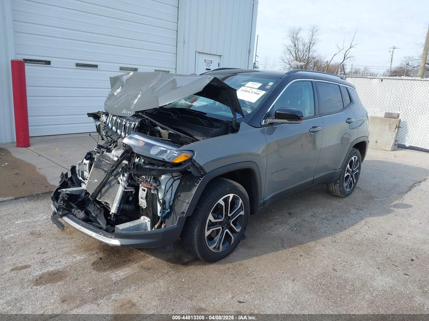 3C4NJDCB8NT161780 2022 Jeep Compass 2.4 Limited 4X4 grey