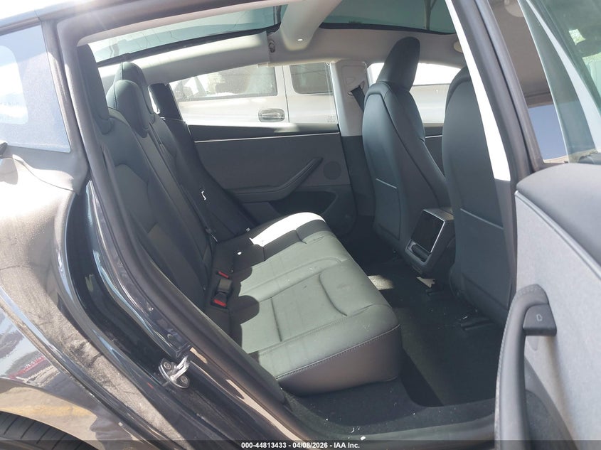 2025 TESLA MODEL 3 auction photo 8