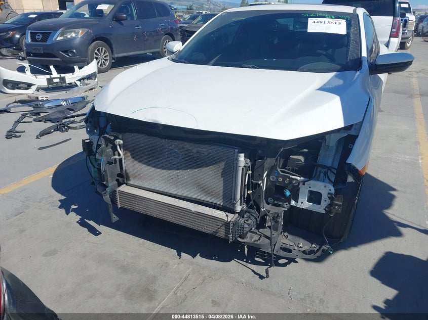 2016 Honda Civic 1.5 Ex-T white Lot 111044813515 Vin 2HGFC3B33GH352376