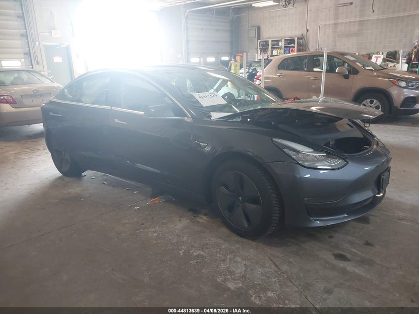 2019 Tesla Model 3 Long Range/Performance