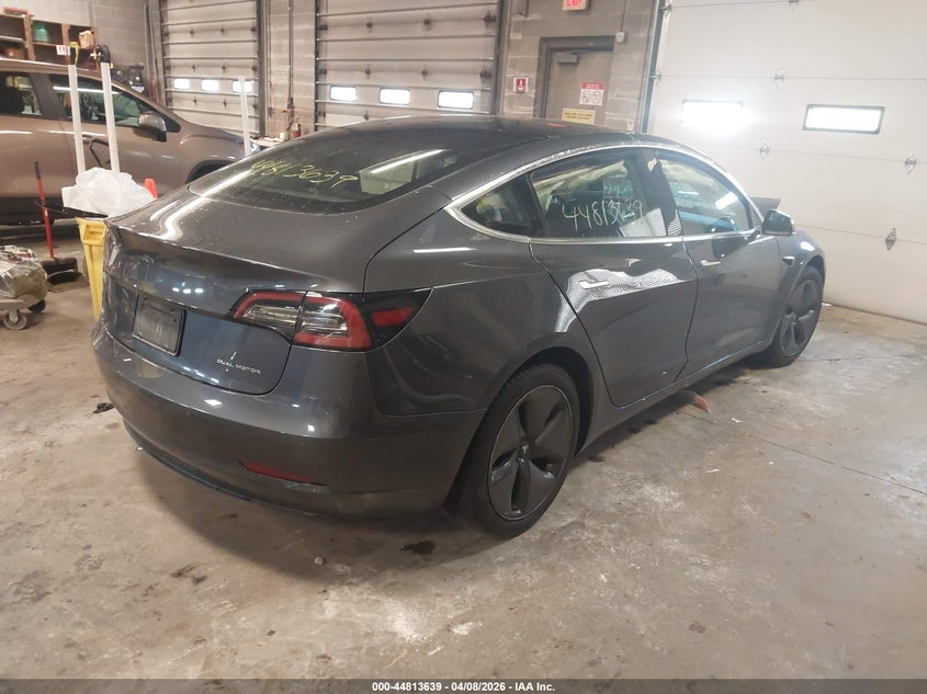 2019 Tesla Model 3 Long Range/Performance