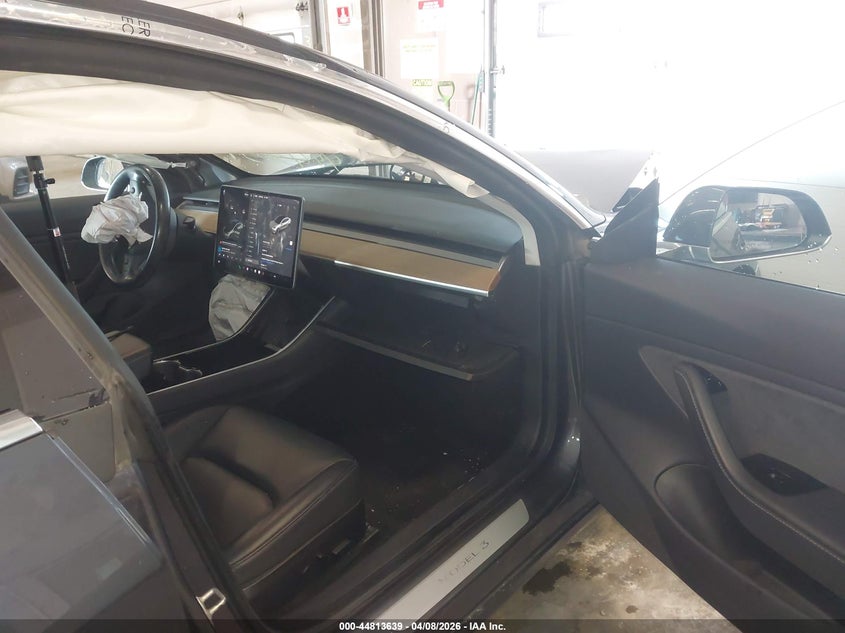 2019 Tesla Model 3 Long Range/Performance