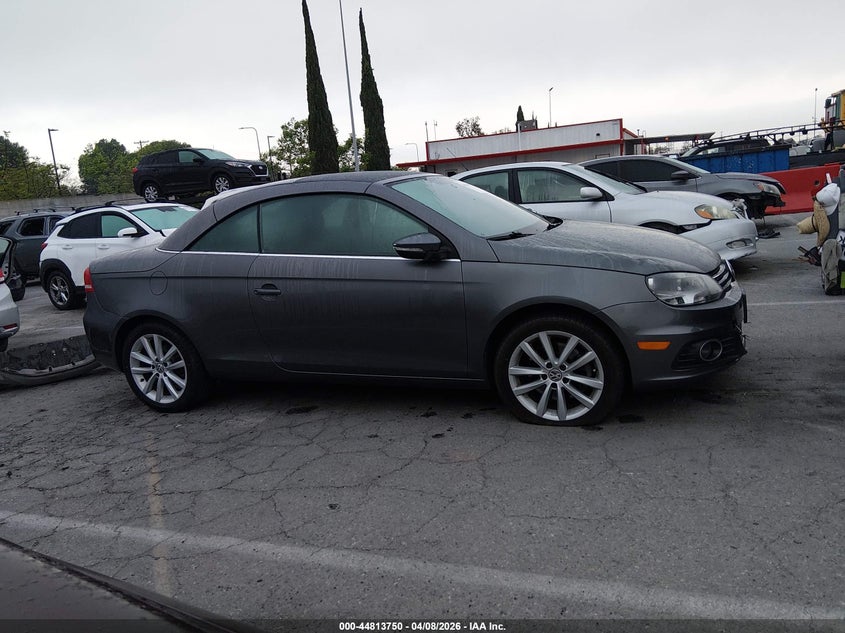 2012 Volkswagen Eos Komfort VIN: WVWBW7AH1CV001718 Lot: 44813750