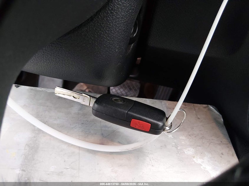 2012 Volkswagen Eos Komfort VIN: WVWBW7AH1CV001718 Lot: 44813750