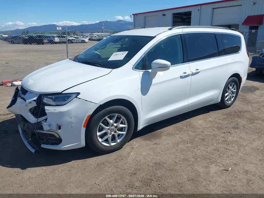 2022 Chrysler Pacifica Touring L