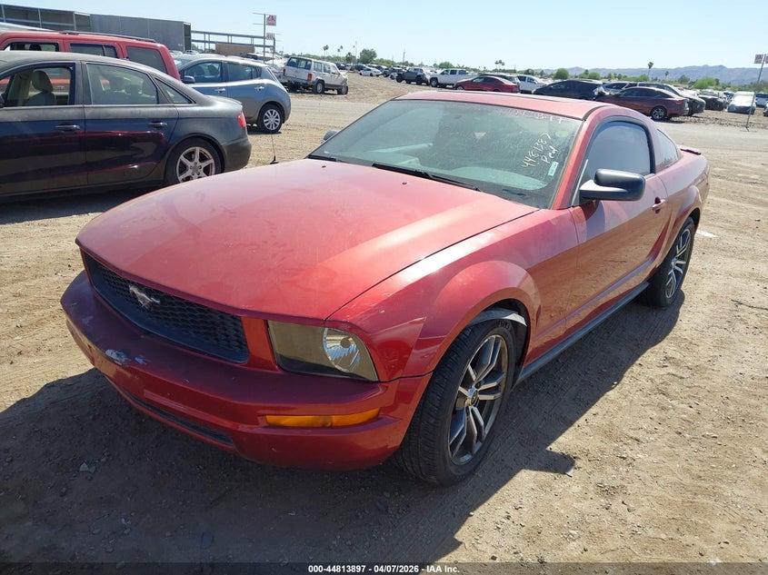 2007 Ford Mustang V6 Deluxe/V6 Premium