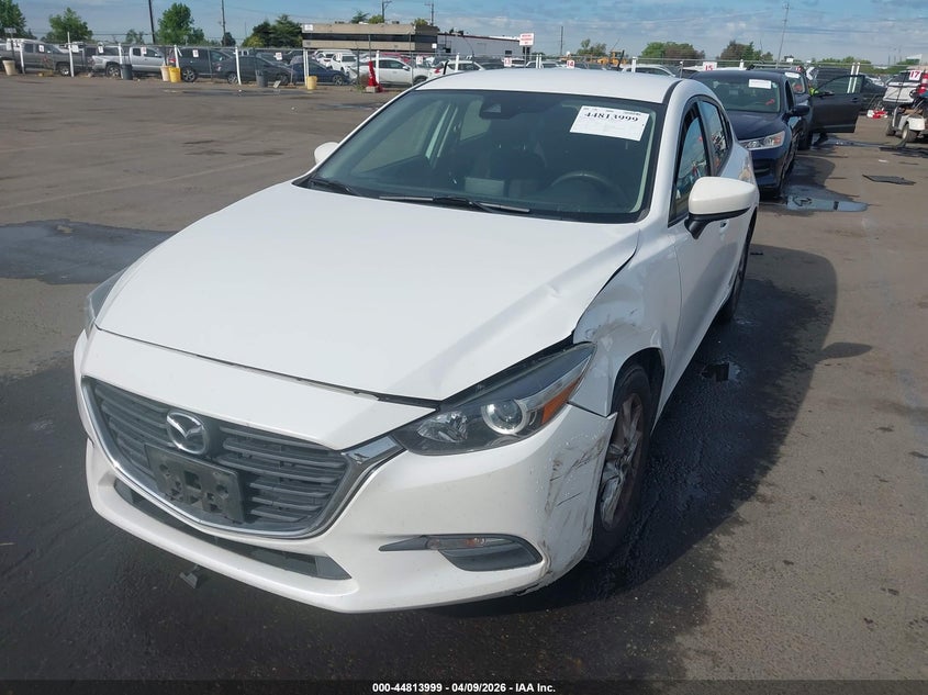 2018 Mazda 3 2.0 Sport white Lot 111044813999 Vin 3MZBN1K73JM245705