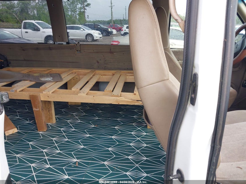 2000 Chevrolet Astro VIN: 1GNDM19W4YB154818 Lot: 44814069