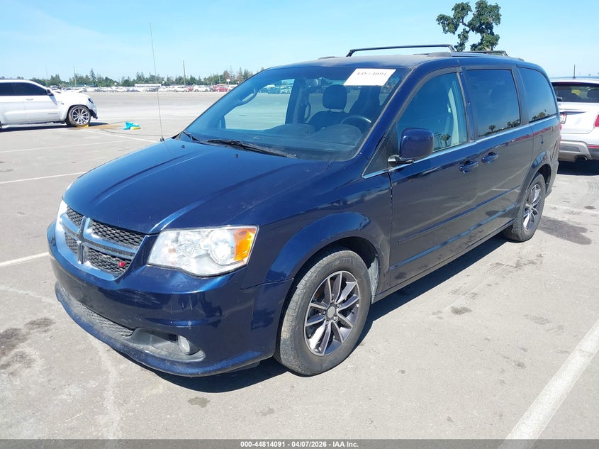 2C4RDGCG3HR719600 2017 Dodge Caravan 3.6 Grand Sxt blue