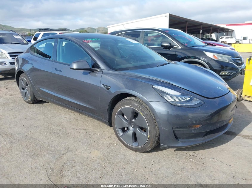 2022 Tesla Model 3 Long Range Dual Motor All-Wheel Drive