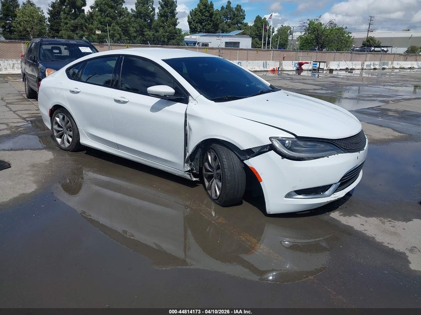 2015 Chrysler 200 S