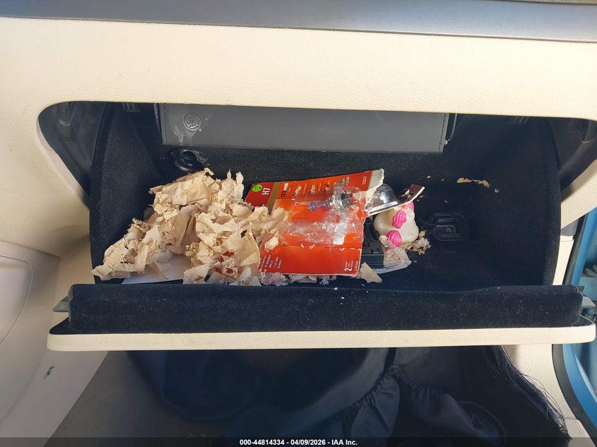 2008 Volkswagen Eos Komfort/Turbo VIN: WVWAA71F28V010511 Lot: 44814334