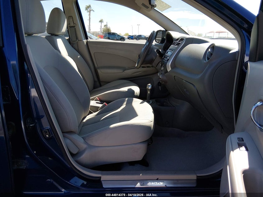 2014 Nissan Versa 1.6 Sv