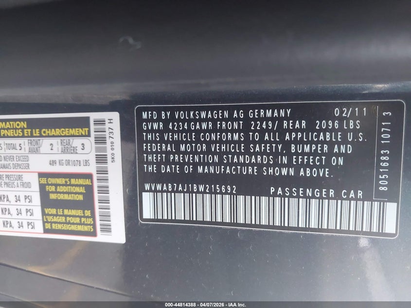 2011 Volkswagen Golf 2.5L 2-Door VIN: WVWAB7AJ1BW215692 Lot: 44814388