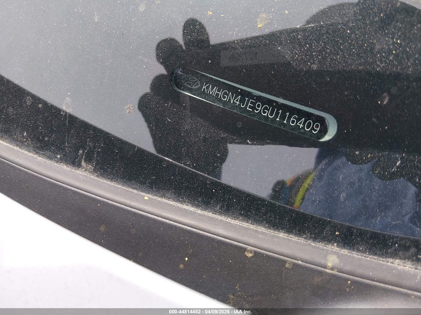 2016 Hyundai Genesis 3.8 VIN: KMHGN4JE9GU116409 Lot: 44814452