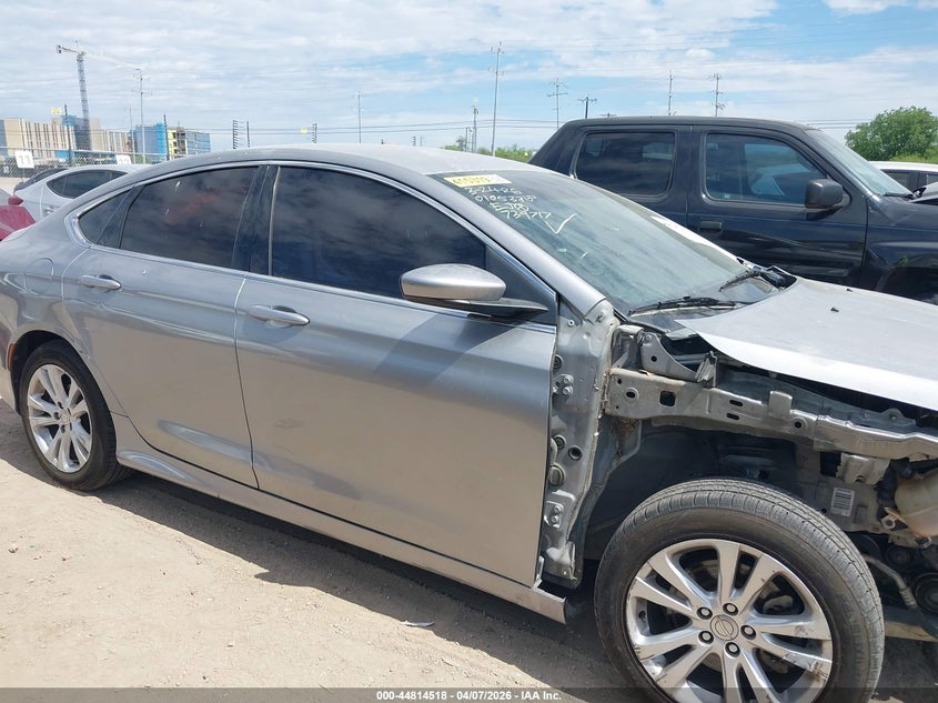 2015 CHRYSLER 200 LIMITED · Фото 14
