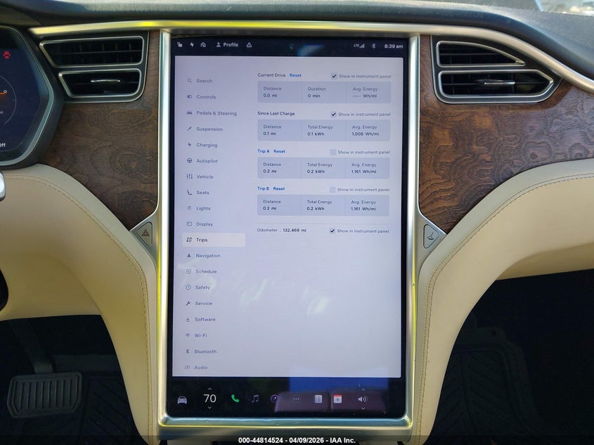 2017 Tesla Model X 100D/75D/90D VIN: 5YJXCBE27HF060964 Lot: 44814524