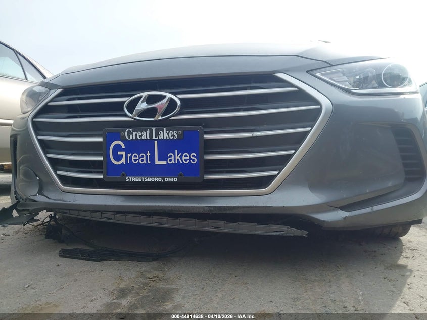 VIN 5NPD84LF4JH241243 2018 HYUNDAI ELANTRA SEL