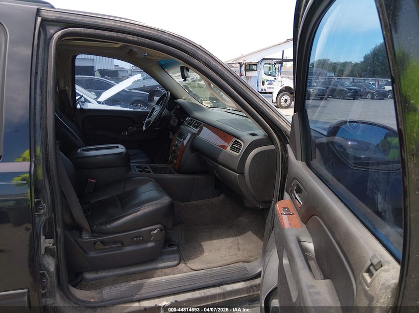 2012 Chevrolet Express 5.3 Suburban 1500 Lt black Lot 111044814693 Vin 1GNSCJE05CR231708