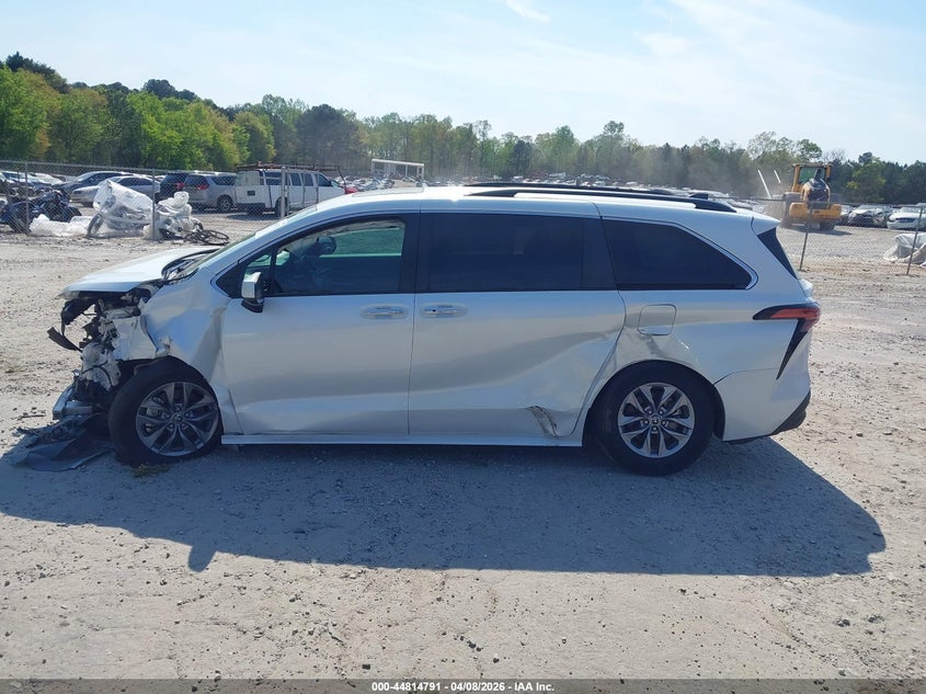 2022 Toyota Sienna Xle VIN: 5TDYRKEC0NS106234 Lot: 44814791