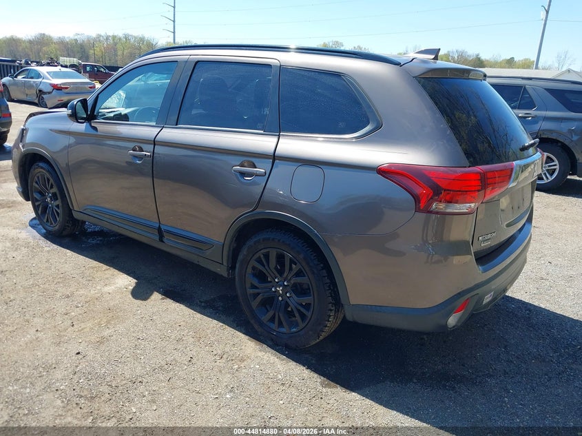 2018 Mitsubishi Outlander Le